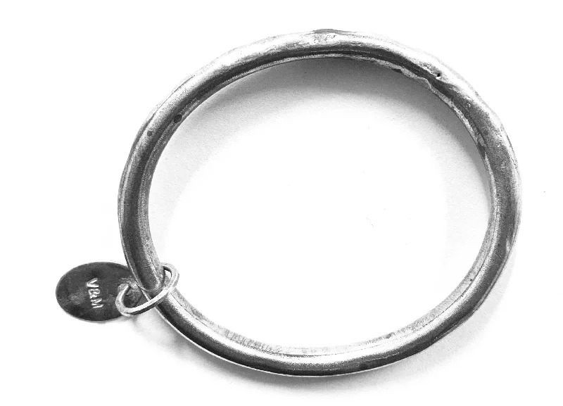 High-End Silver Bangles-Classic silver oval bangle