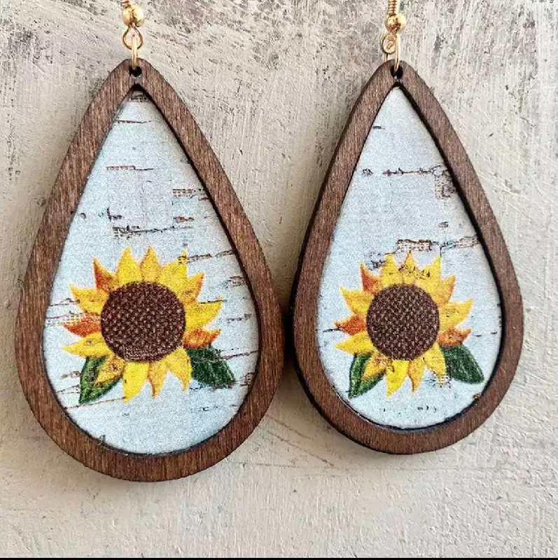 Gold Stud Earrings-Beautiful Wooden Sunflower Teardrop Earrings