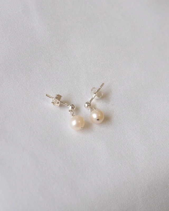 Colorful Earrings for Weddings-Pearl simple stud earrings (Silver)