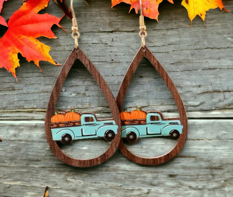 Simple Dangle Earrings-Wooden Vintage Pumpkin Truck Earrings