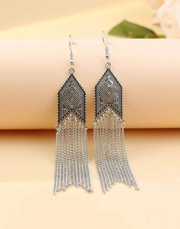 Long Silver Earrings-Beautiful Silver Metal Tassel Earrings