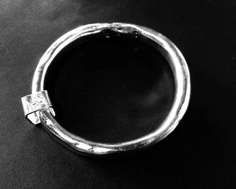 Adjustable Wedding Bangles-Silver anvil bangle with shape