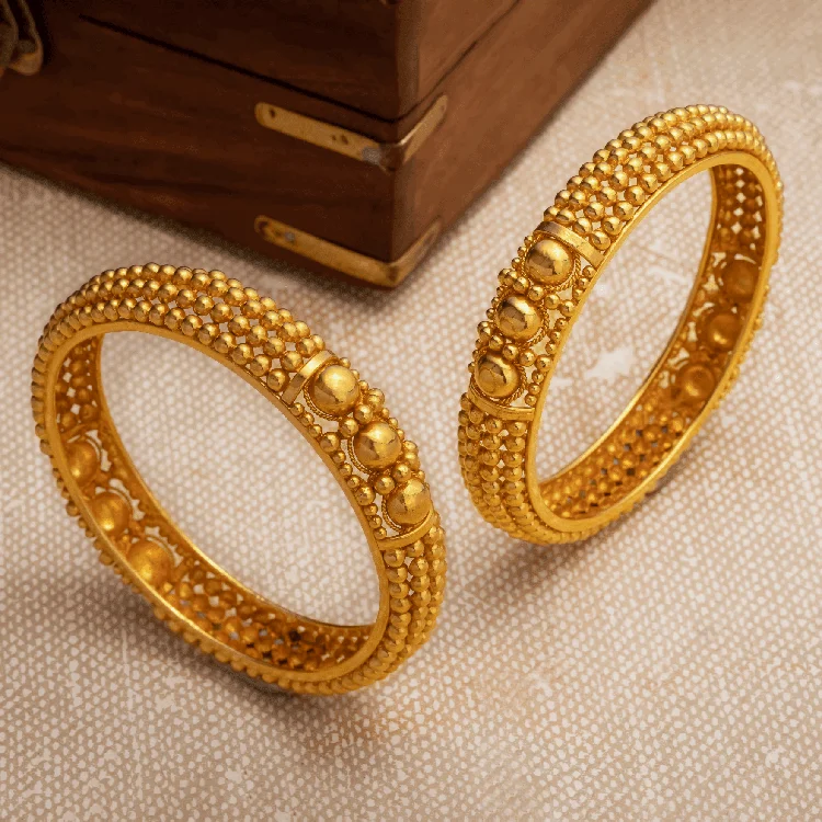 Personalized Gold Bangle Sets-Sreshta Bangle PGGRBSR1-053