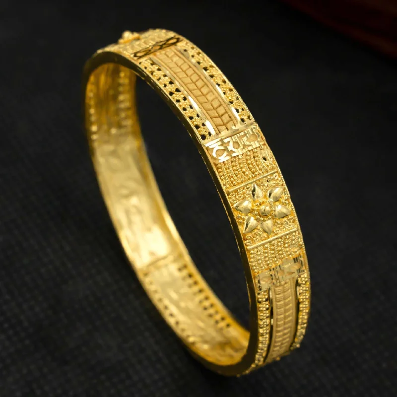 Handcrafted Bangles for Brides-Golden Bangles PGB40-052